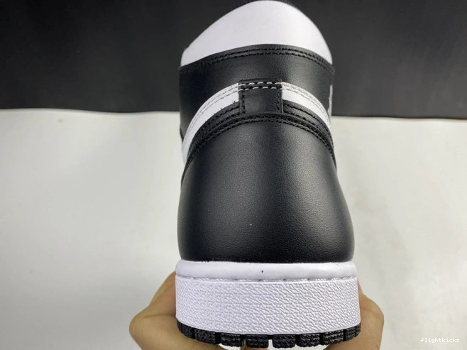 Black Air (2014) Retro 1 555088-010 White Jordan 0718